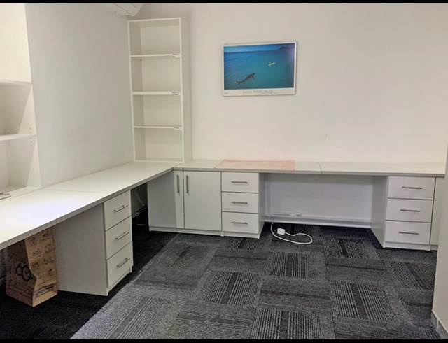 218M² OFFICE TO LET IN HOUGHTON ESTATE