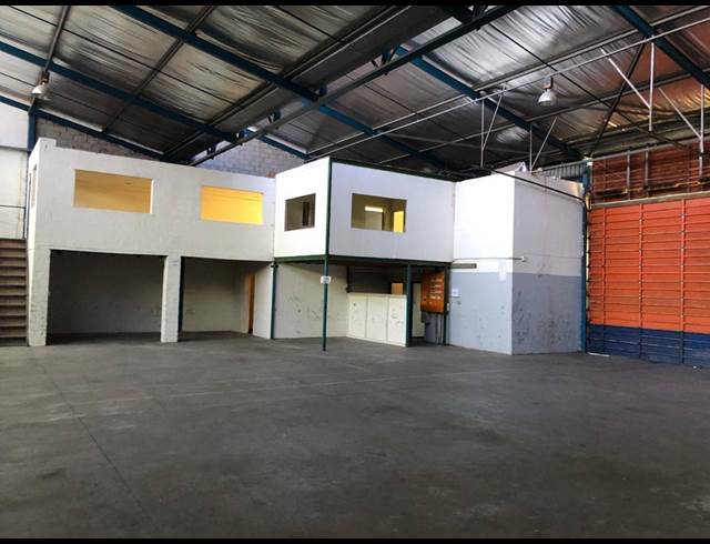 948M² WAREHOUSE TO LET IN BELLVILLE SOUTH