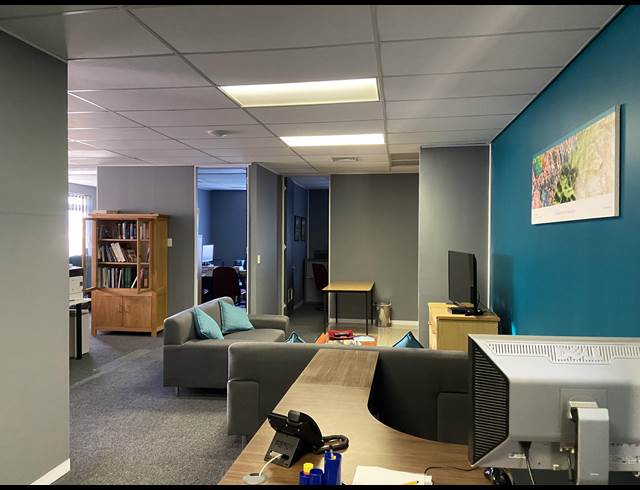 118M² OFFICE TO LET IN STEENBERG