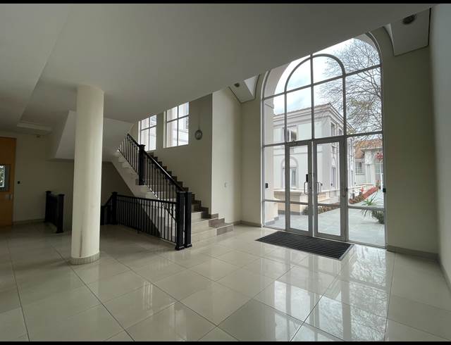 565M² OFFICE TO LET IN SANDTON CENTRAL