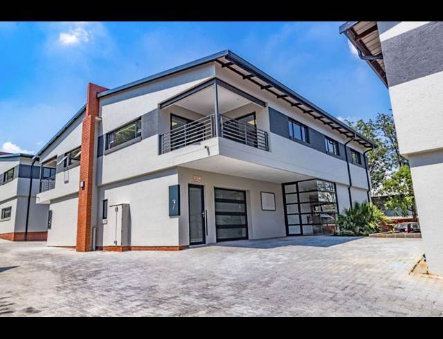 240M² WAREHOUSE TO LET IN HALFWAY HOUSE