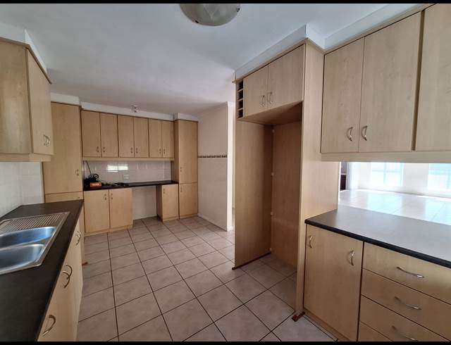 2 bed property to rent in LANGERUG