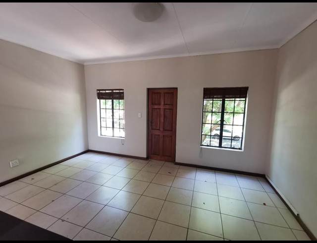 1 BEDROOM PROPERTY TO RENT IN DIE BULT