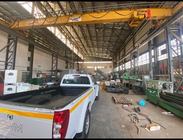 612M² WAREHOUSE TO LET IN LEA GLEN
