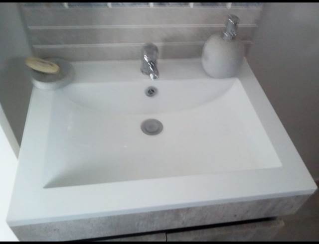 2 bed property to rent in RAVENSWOOD