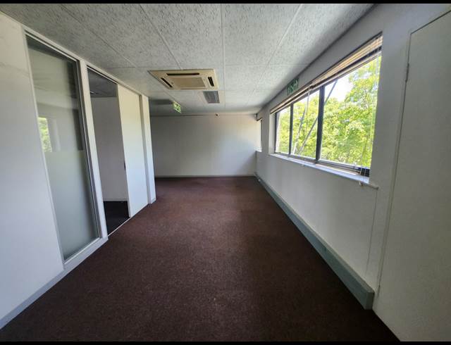 313M² OFFICE TO LET IN RANDJESPARK
