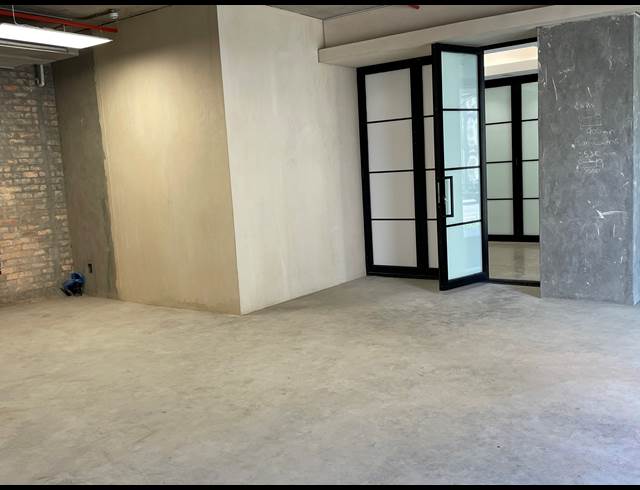107M² RETAIL RENTED IN CLAREMONT