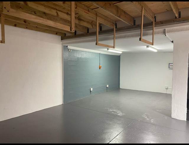 132M² MINI FACTORY RENTED IN BALLITO CENTRAL