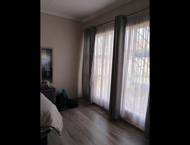 3 BEDROOM FREESTANDING TO LET IN ILLIONDALE