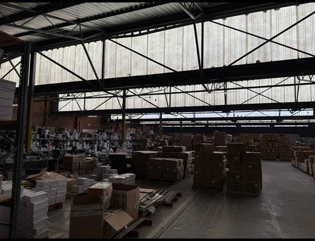 2,698M² WAREHOUSE TO LET IN ANDERBOLT