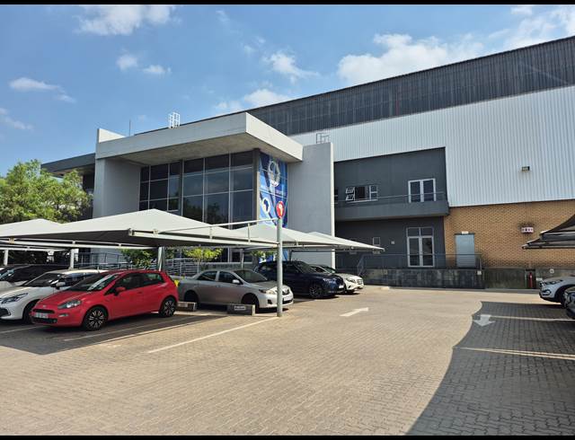 13,926M² WAREHOUSE TO LET IN GOSFORTH PARK