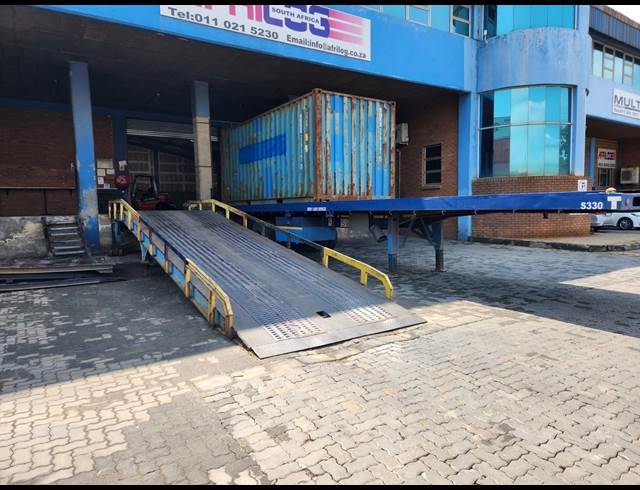 8,000M² WAREHOUSE TO LET IN JUPITER