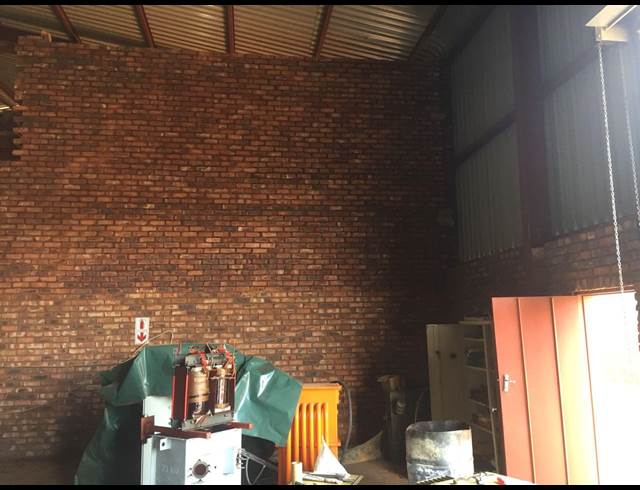 430M² WAREHOUSE TO LET IN ANDERBOLT