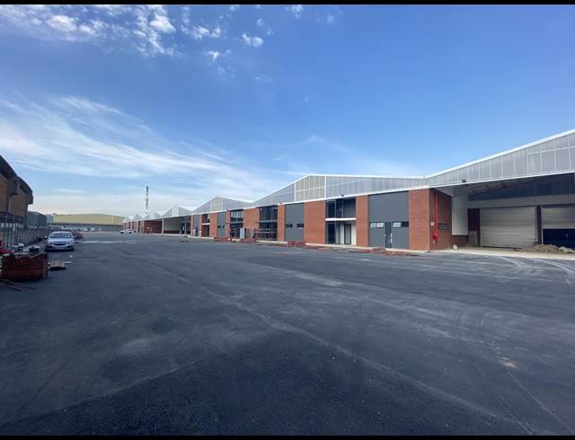 14,269M² WAREHOUSE TO LET IN PROSPECTON INDUSTRIAL