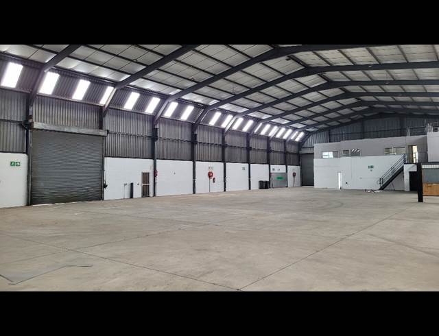 1,300M² WAREHOUSE TO LET IN PAROW INDUSTRIAL