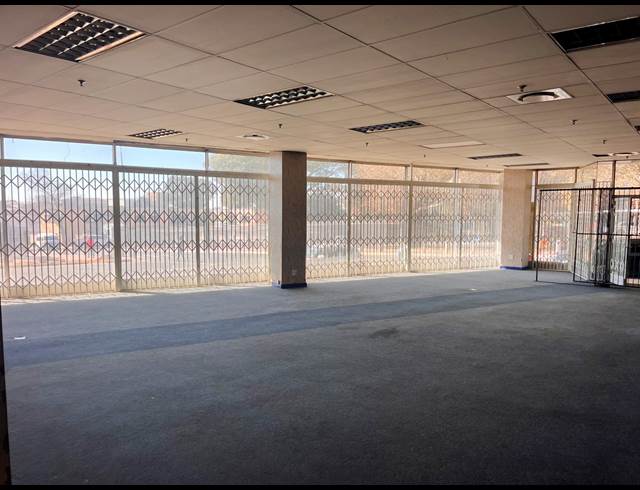 600M² RETAIL TO LET IN GERMISTON CENTRAL
