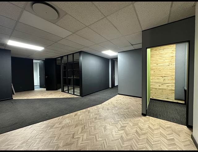 1,627M² OFFICE TO LET IN SANDTON CENTRAL