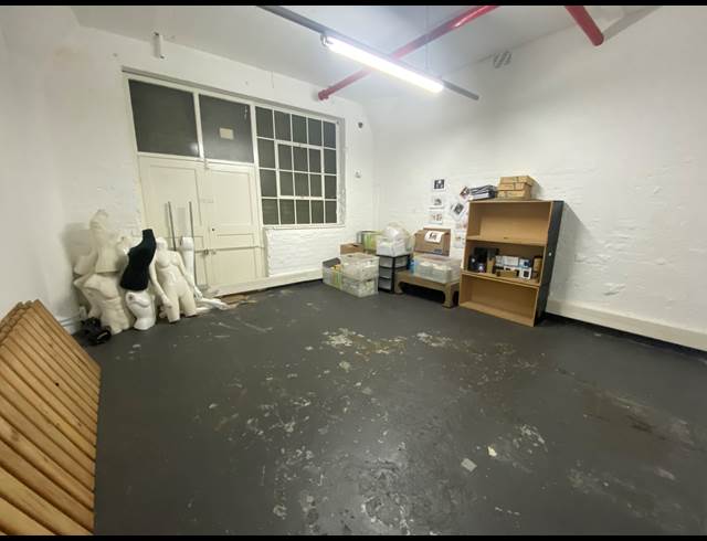 530M² WAREHOUSE TO LET IN PAARDEN EILAND