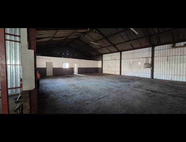 540M² WAREHOUSE TO LET IN ANDERBOLT