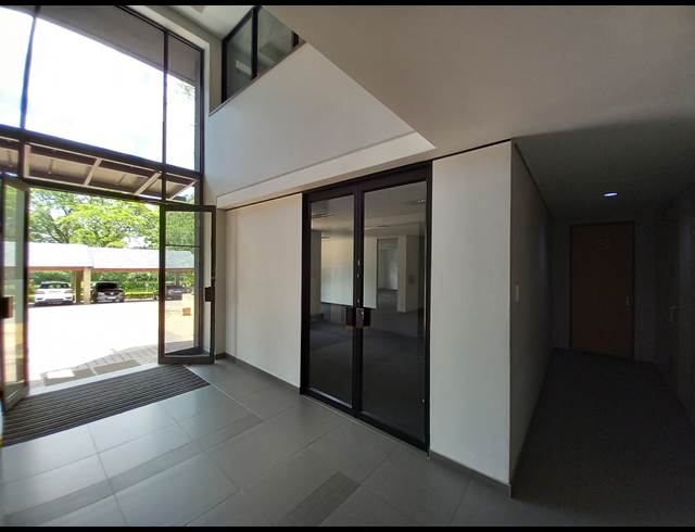 360M² OFFICE TO LET IN BRYANSTON