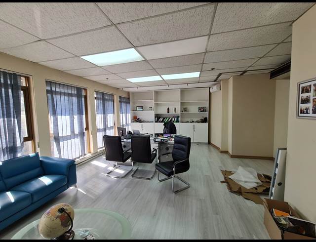 12M² OFFICE TO LET IN CLEVELAND