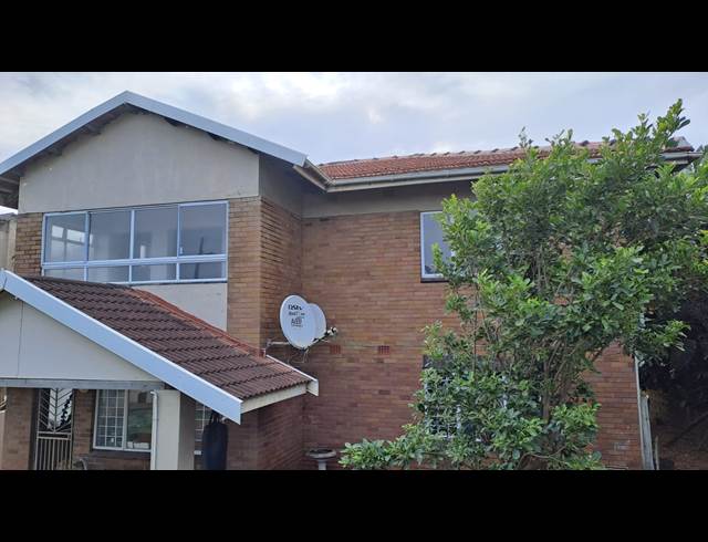 2 bed property to rent in OCEAN VIEW