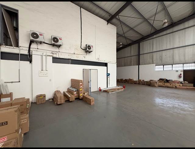 328M² WAREHOUSE TO LET IN HALFWAY HOUSE
