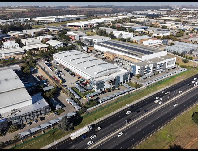 8,760M² WAREHOUSE TO LET IN LINBRO PARK