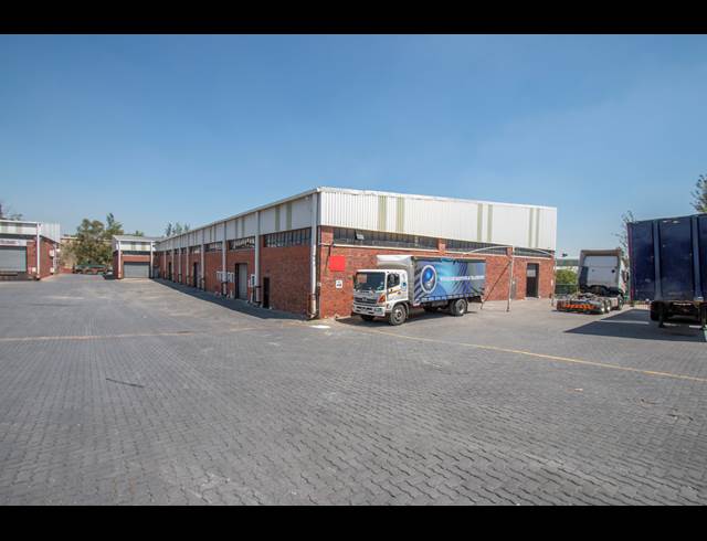 2,380M² WAREHOUSE TO LET IN KYA SANDS