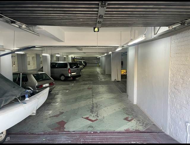 152M² OFFICE TO LET IN SALT RIVER