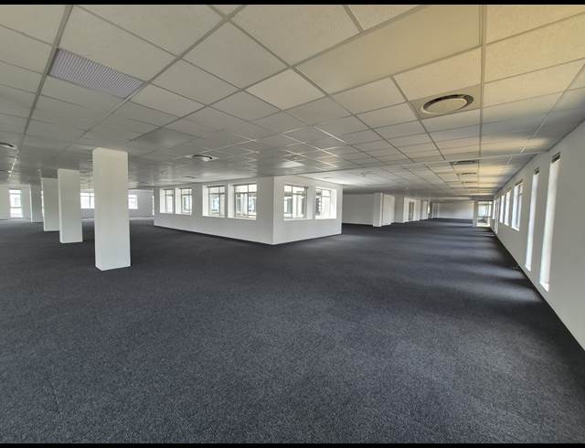 1,211M² OFFICE TO LET IN SANDTON CENTRAL