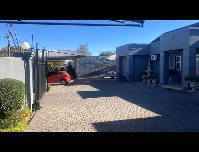 219M² OFFICE TO LET IN BENMORE GARDENS