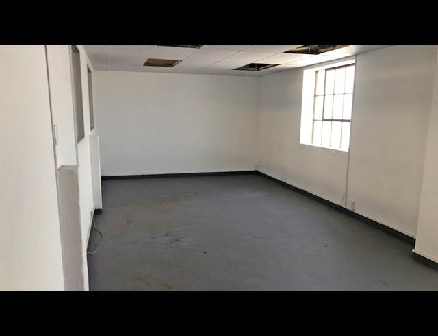 319M² WAREHOUSE TO LET IN JET PARK