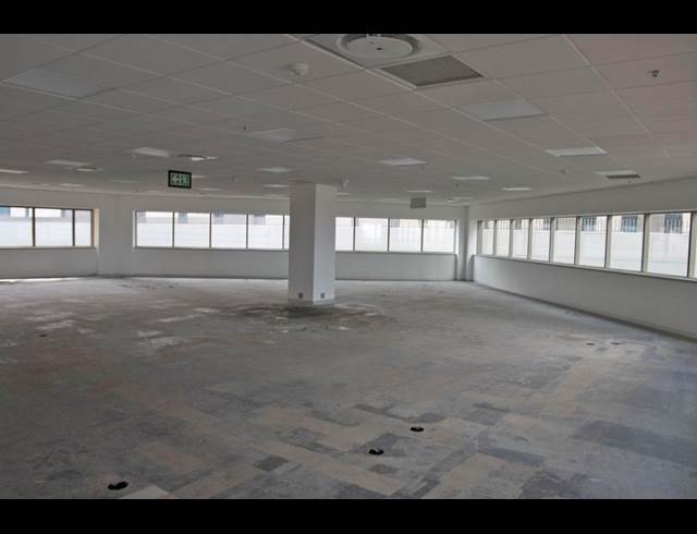539M² OFFICE TO LET IN SANDTON CENTRAL