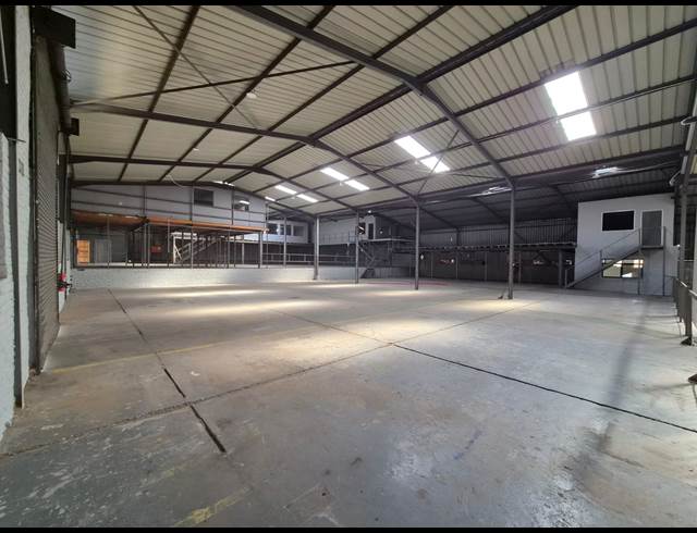 1,200M² WAREHOUSE TO LET IN WADEVILLE