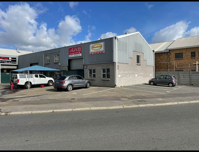 371M² WAREHOUSE TO LET IN EVERITE INDUSTRIA