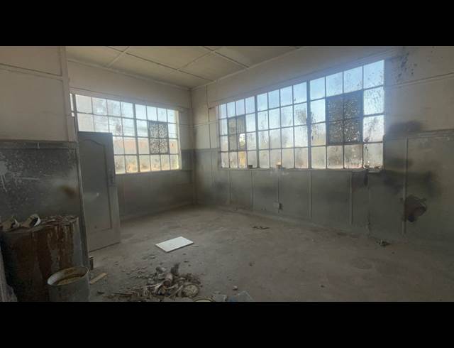 1,680M² WAREHOUSE TO LET IN BOOYSENS