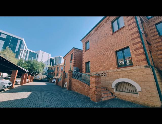 388M² OFFICE TO LET IN MENLYN