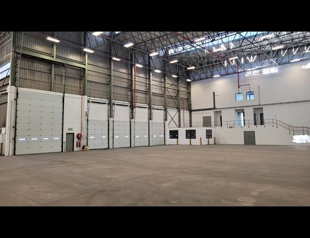 5,418M² WAREHOUSE TO LET IN AIRPORT INDUSTRIA