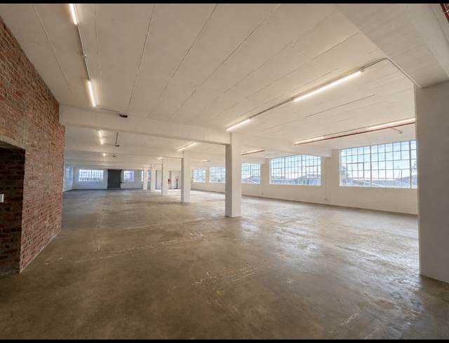 2,446M² WAREHOUSE TO LET IN DIEP RIVER
