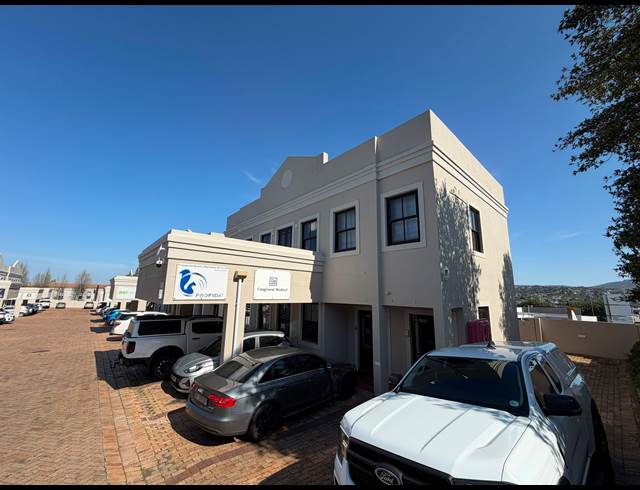 133M² OFFICE TO LET IN ROSENPARK