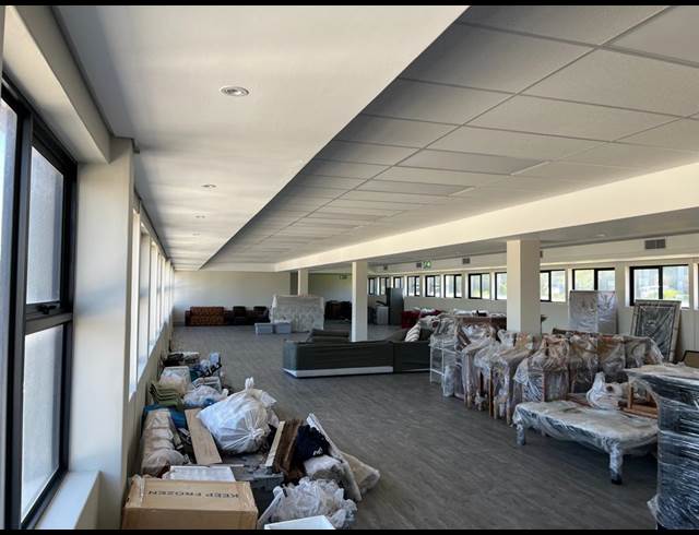 450M² OFFICE TO LET IN KRAAIFONTEIN INDUSTRIA