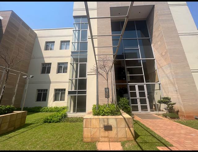 1,013M² OFFICE TO LET IN ILLOVO