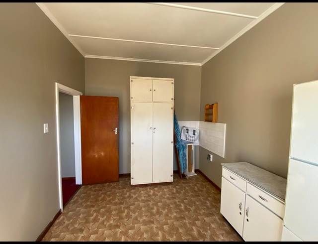 2 bed property to rent in ROBERTSON