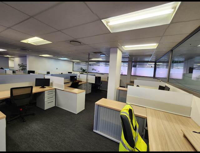 5,683M² OFFICE TO LET IN CAPE TOWN CITY CENTRE