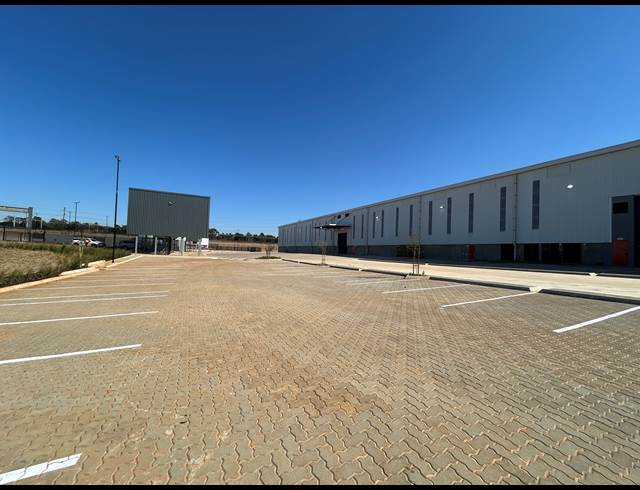 22,455M² WAREHOUSE TO LET IN GLEN MARAIS