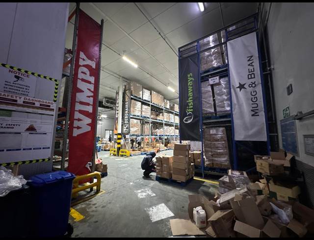 4,572M² WAREHOUSE TO LET IN ORMONDE