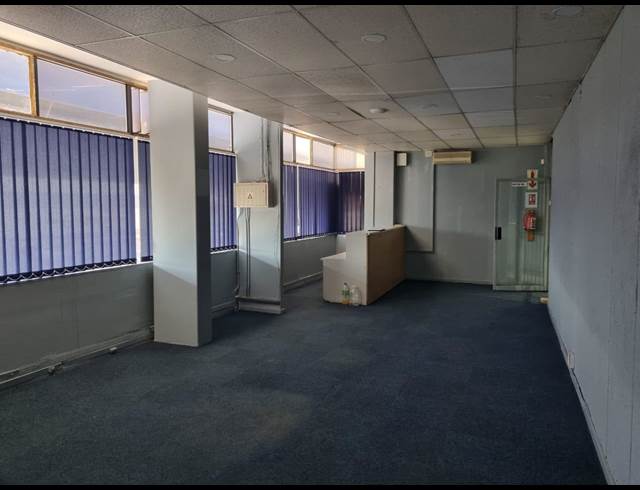 47M² OFFICE TO LET IN ALBERTON CENTRAL