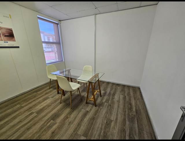 1,175M² OFFICE TO LET IN CENTURY CITY