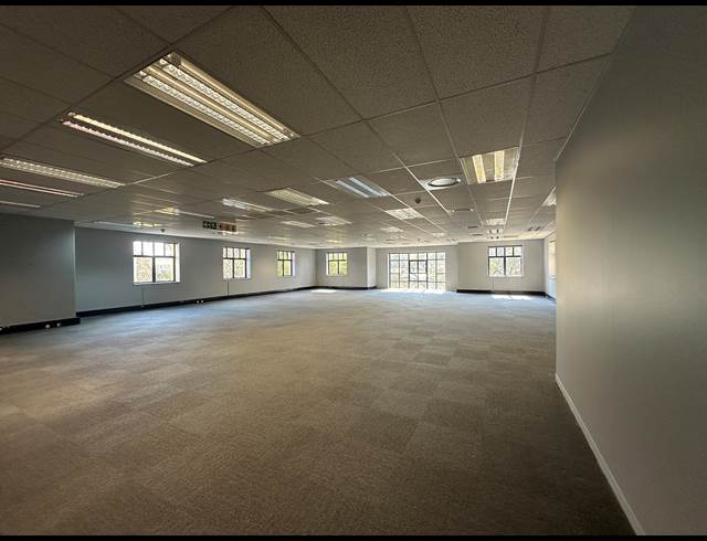 473M² OFFICE TO LET IN SANDTON CENTRAL